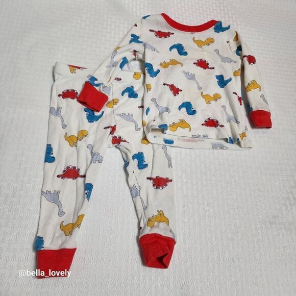 🏖 12 Months Infant Baby Dinosaur Matching Pajama Set - Picture 1 of 3